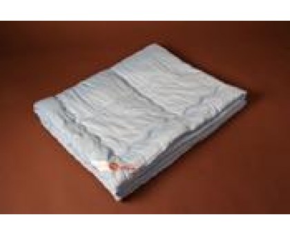 Одеяло стёганое (облегченное) шерсть меринос 100%, покрытие бязь Хлопок 100% ОШп3 210*220 см.